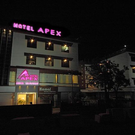 Hotel Apex Сурат Екстер'єр фото