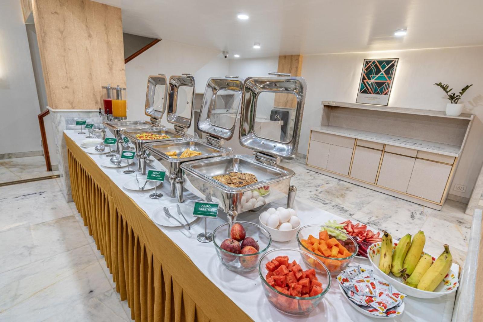 Hotel Apex Сурат Екстер'єр фото